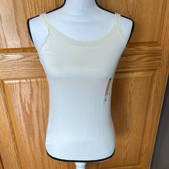 Mudd Other - NWT Mudd Girls Cream Tank Top, Size 14